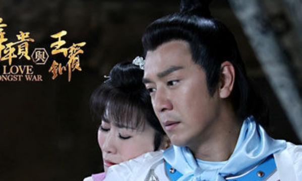 聪明的王宝钏早有安排，让贴身丫鬟寻找薛平贵，带他从侧门进院