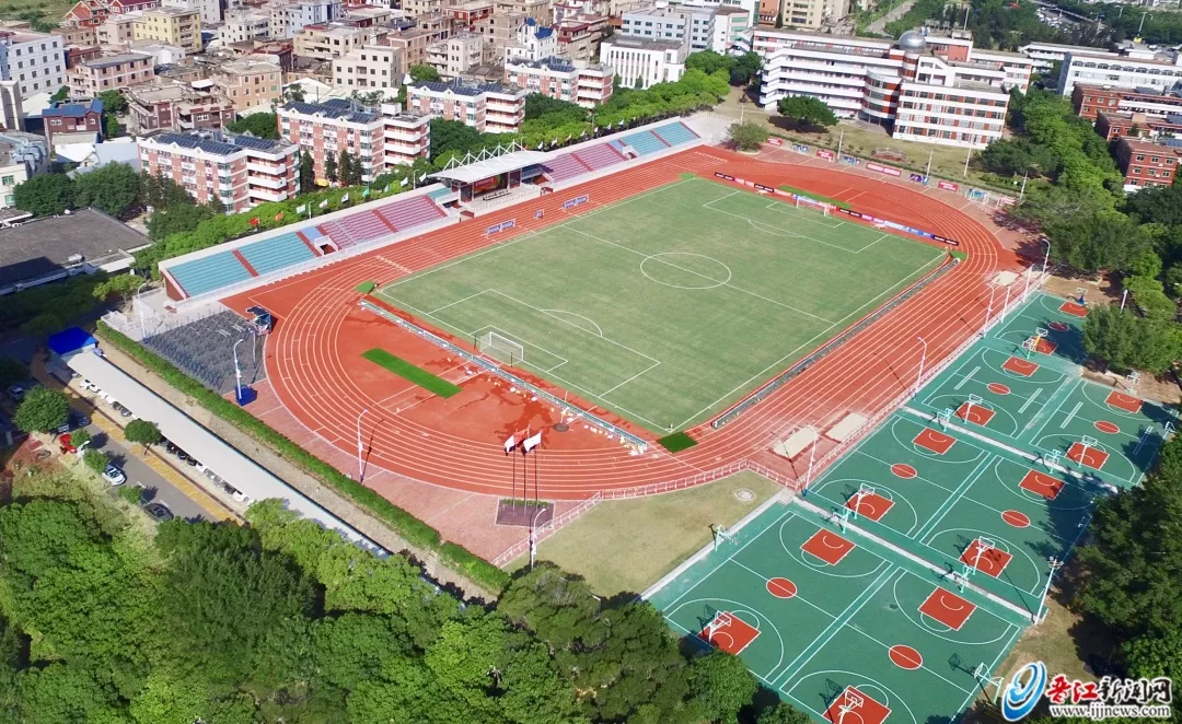晋江这所中学斥资1500万元改造体育场 可承办国际级足球比赛