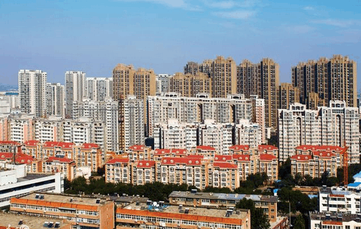 中国楼市大跌30% 开发商: 降价换不来销量, 只能死扛