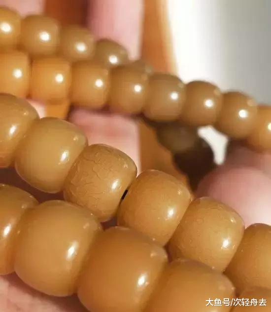 ＂盘了7年的猪骨，比玉还润泽，果然万物皆可盘啊＂