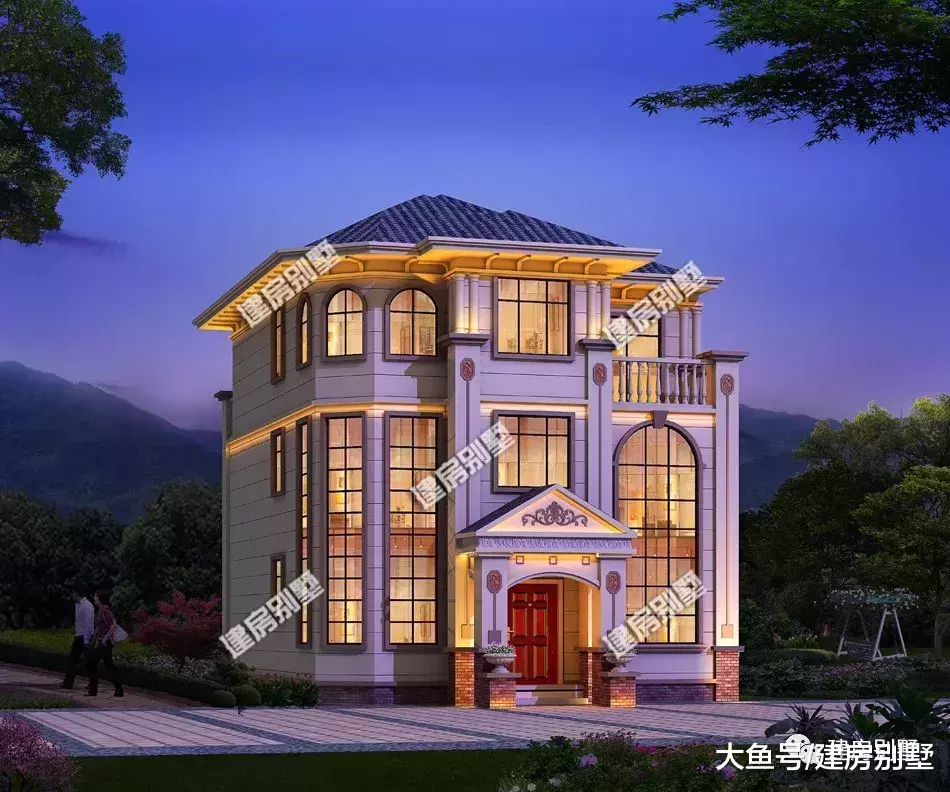 面寬相近的兩棟農村別墅，第二棟建在浙江，帶地下室很豪華