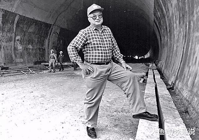 无私的中国富豪：替国家免费修路建厂 为港珠澳大桥对骂李嘉诚