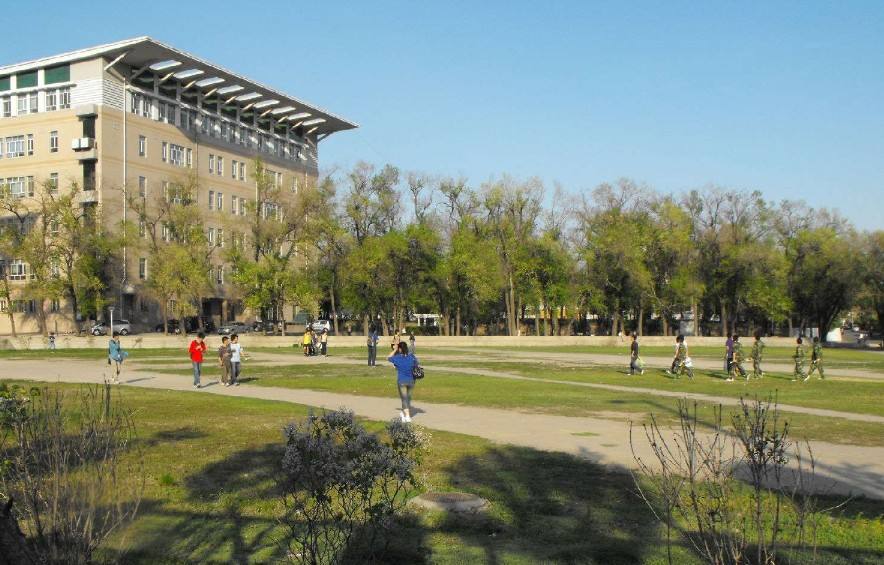 我国最大的高校，面积是清华85倍，北大70倍，而且还是211？