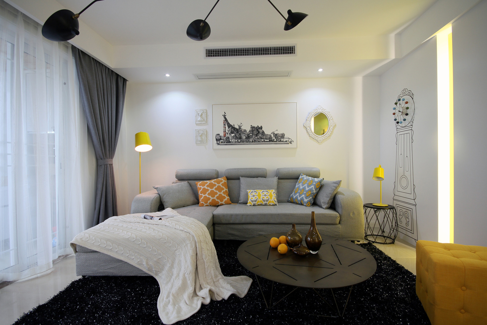 新房现代简约风装修，家具已买好，就等入住了，柠檬黄的点缀漂亮