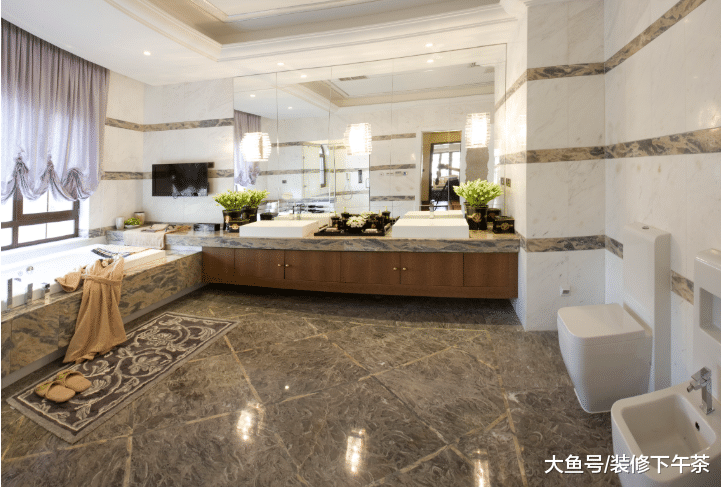 “马桶克星”清扫马桶有了它，不管多么脏，5分钟就清干净！