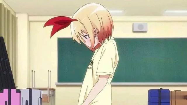 「沙雕图」朋友圈里的大佬晒出他的房产证，竟然有188本