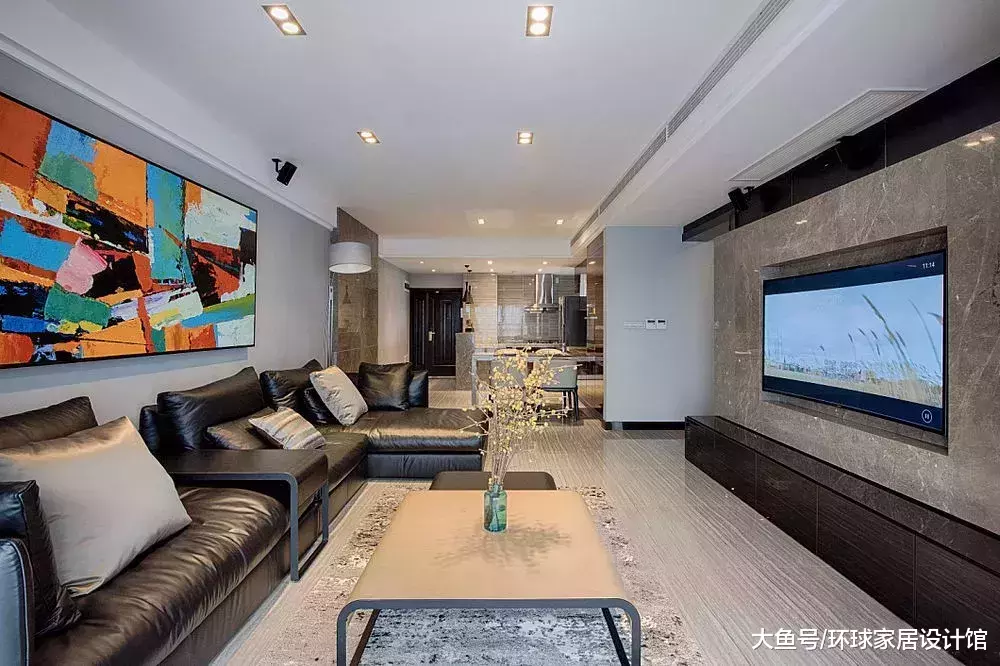 美到心坎里！130㎡現代簡約風，客廳這么裝才有范兒！