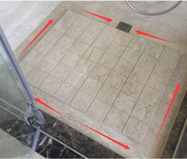 你家的淋浴間早就過時了，現在流行這樣裝修，防滑不積水超美觀！