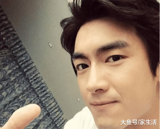 林更新晒出自己家装修：厨房空间也太大， 一次能容三四个人做饭