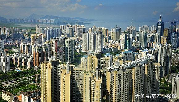 走在“杠桿”上的房價，降低多少才合適?