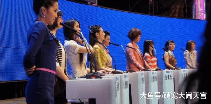 “相亲节目”火了9年，不仅全都是“托”，知道女嘉宾都是从哪来的吗？