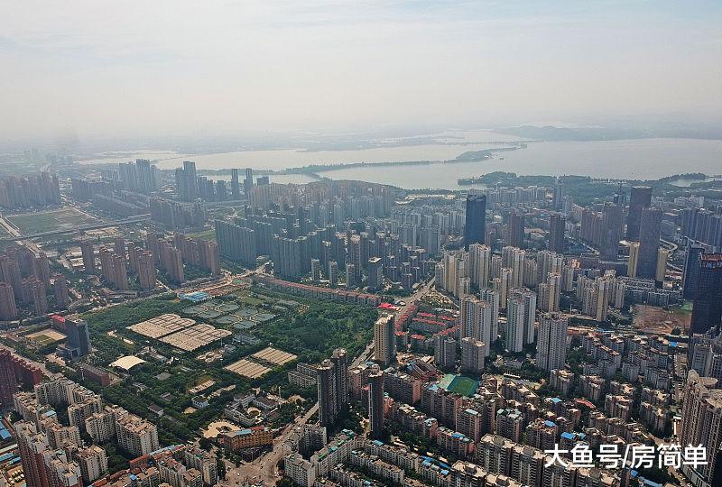 100万的“房子”和100万的“存款”，5年后谁更保值？