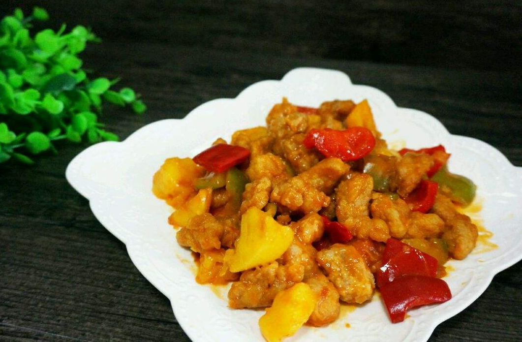 菠萝咕咾肉，看着就想吃，让你欲罢不能