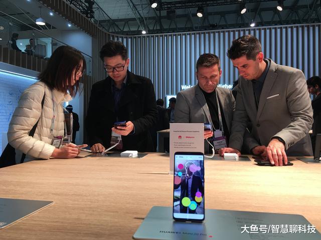 Versa马卡龙玩图亮相2019MWC，向全球展示与HUAWEI HiAI合作