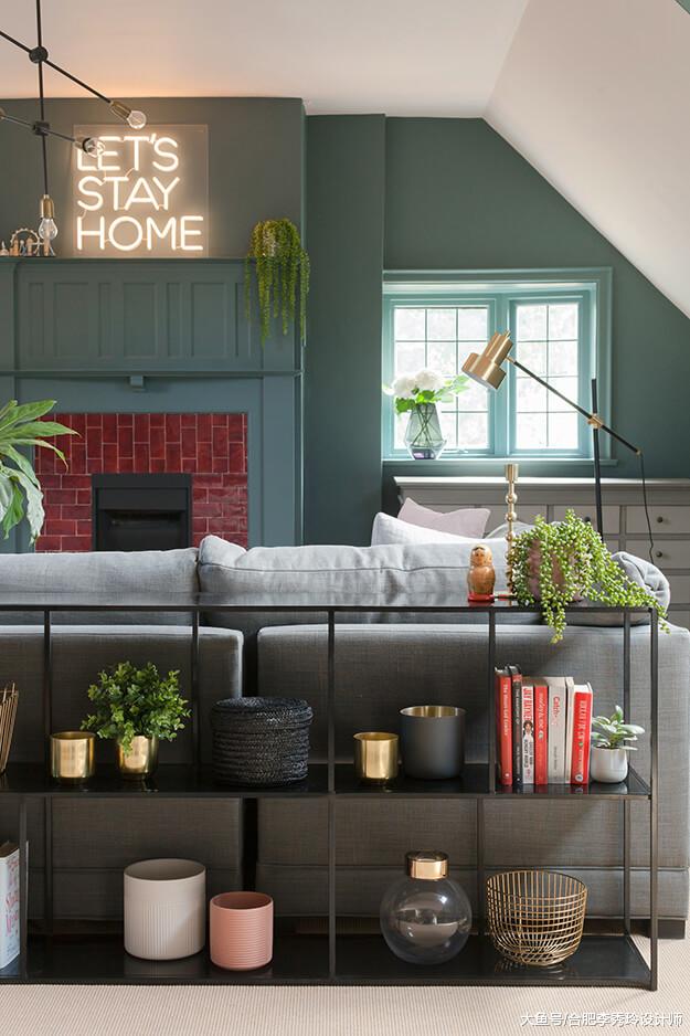 有钱人就会享受！普通的阳台改阳光房+会客室，连入户门还要凹造型