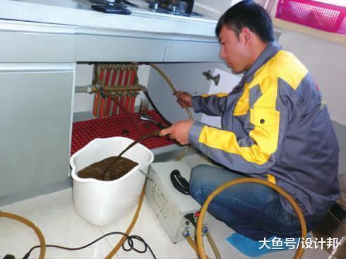 水地暖3年竟然这么脏, 怪不得我家怎么开也不暖和!