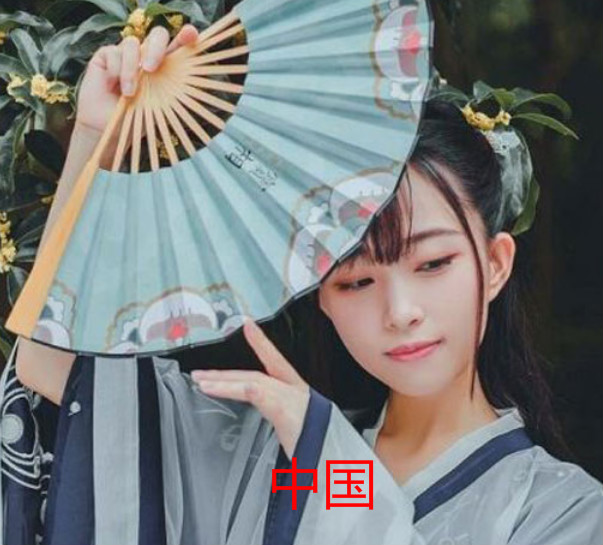 当外国人穿上汉服，英国小哥颜值逆天，非洲让人意外，网友：跪了