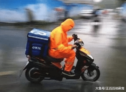 男子订酸辣粉外卖备注：粉不要给我放豆芽，酸菜，收到后他就懵了