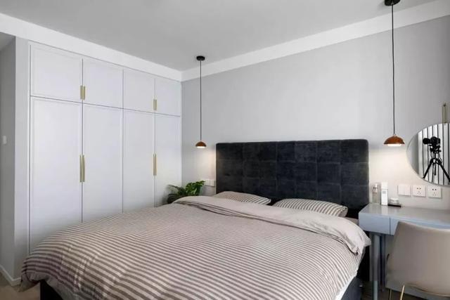 80㎡的老房子, 四处墙体改造, 这个家好看又好住!