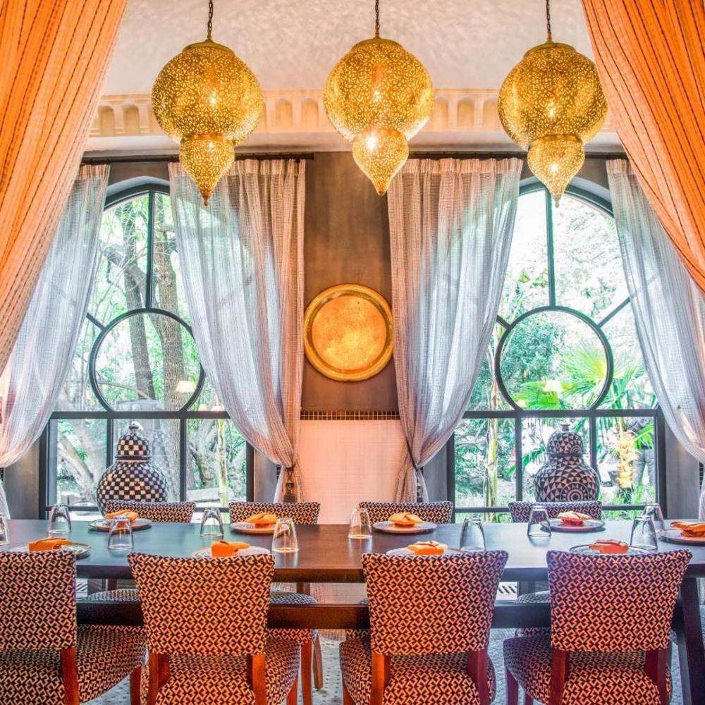 設計與美食共存，在高顏值餐廳與千條海洋生物共進晚餐！