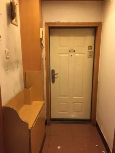 结束大城市的租房日子，重装农村的小平房，虽然简陋但舒适多了