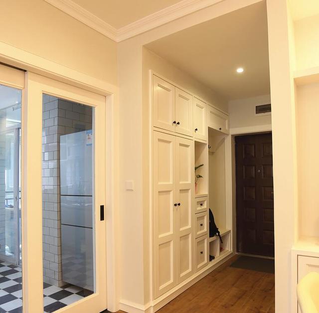 15万包家具的装修，看到阳台后，亲戚狂夸我聪明