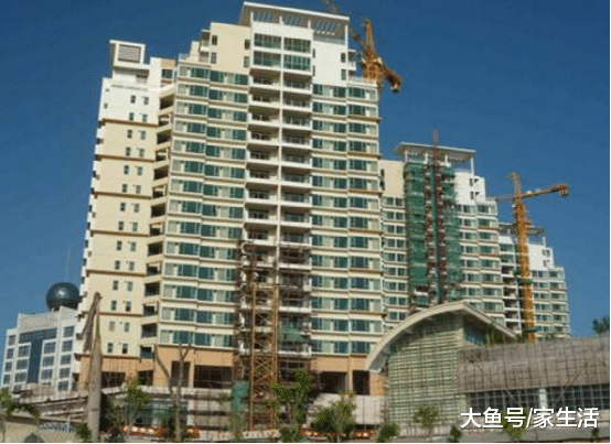 买房贷款20年和30年哪个更划算？听师傅一算账，才知我家选错了