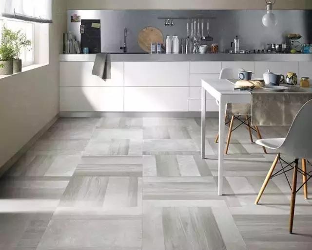 木纹砖从挑选到铺贴全流程，看完才知道为什么大家都爱木纹砖