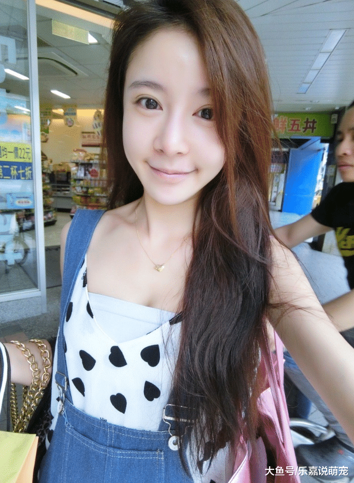 摄影：这波点裙，是一件套还是两件套？