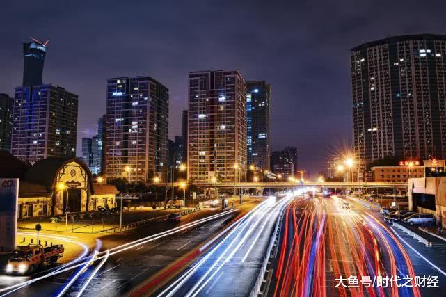 房价的合理水平是多少，专家：从现在跌40%，回到2016年