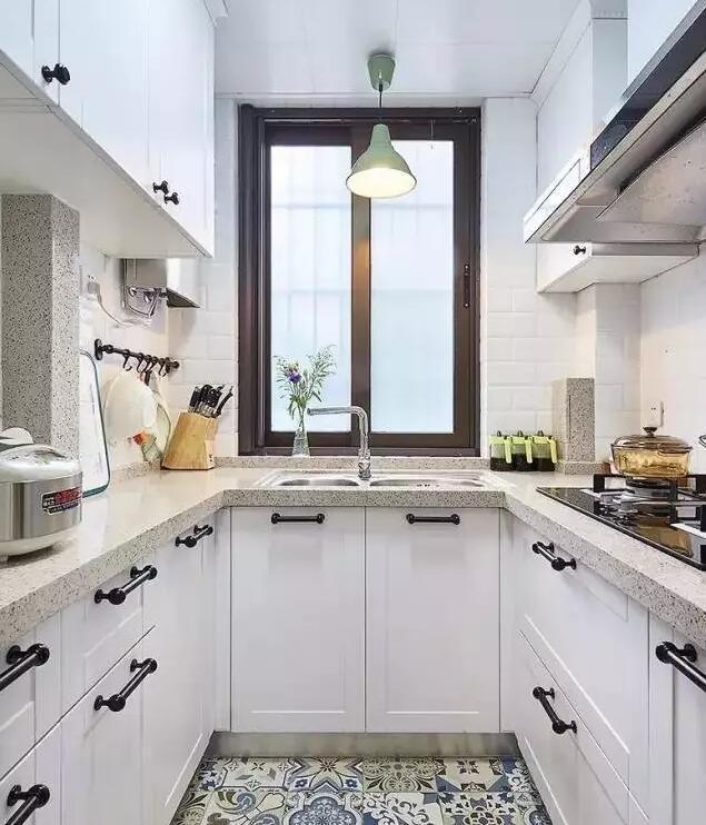 晒晒朋友新家，装修简洁时尚！唯独电视墙让人看的头晕！