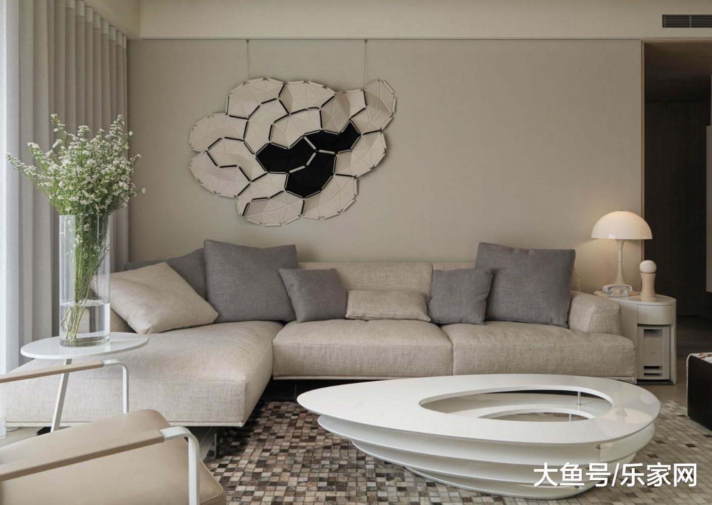 老婆嫌棄客廳裝修丑怪我沒用，幸好阿姨出招，小房變豪宅！