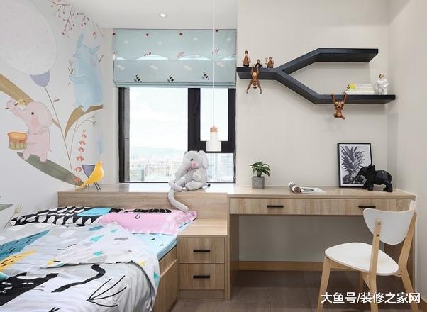 从交房到装修完，整整四个月的时间，最喜欢餐厅的一排柜子