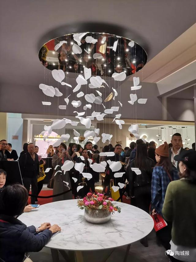 大板瓷砖迎爆发期：山东将增加5条大板线，上海展岩板应用受追捧