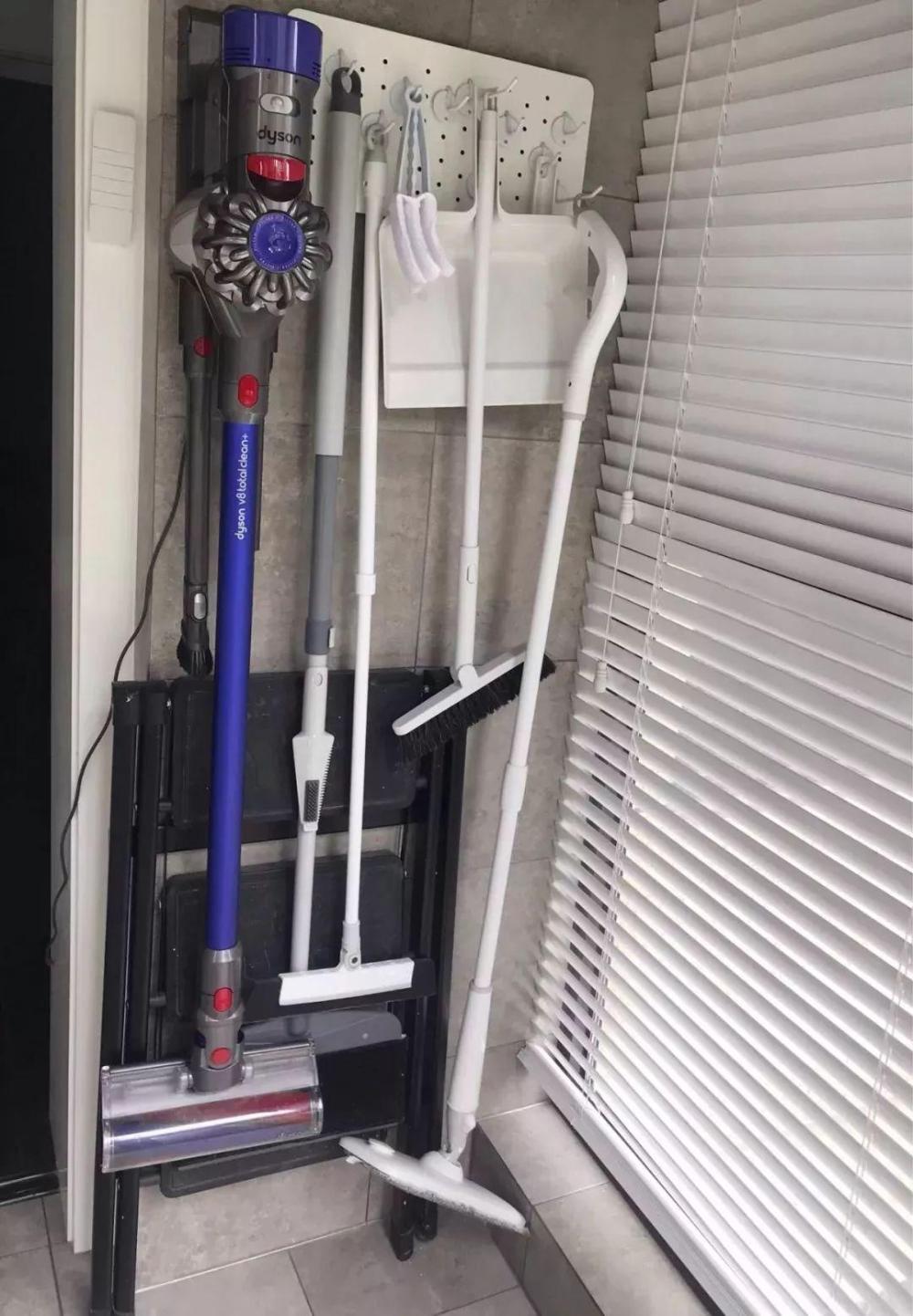 只要淘宝一个洞洞板, 家里就多了一个收纳神器, 而且特别实用哦!