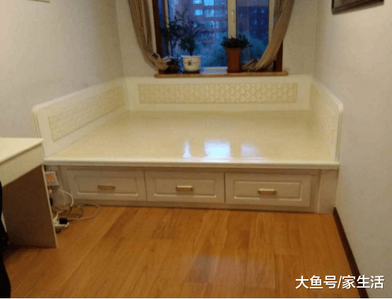 头一次见卧室装修不买大床，直接让木工这样装，舒服又好用