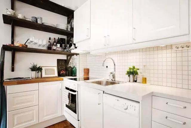 国外47平的单身公寓，文艺范的装饰非常喜欢！