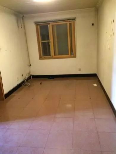 结束大城市的租房日子，重装农村的小平房，虽然简陋但舒适多了