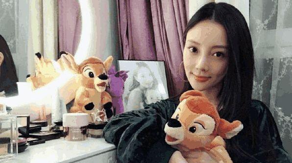 霍思燕的北京千万住宅，秒杀李小璐豪宅，美式田园联排别墅