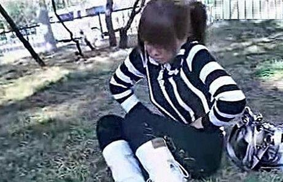 女子肚子疼痛去医院就医，看到从她身上取出的东西后，她傻住