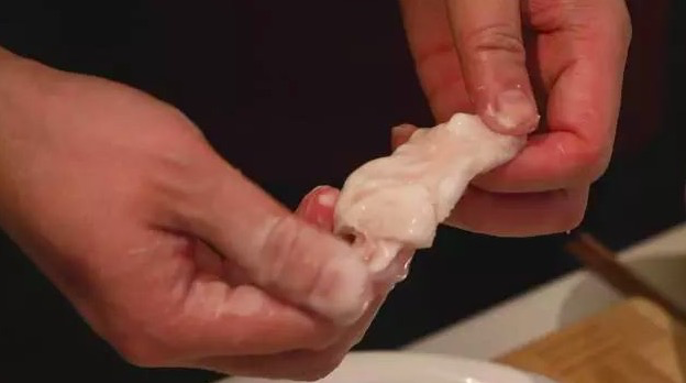 锅包肉，东北菜中的“扛把子”，让人食欲大开的美味