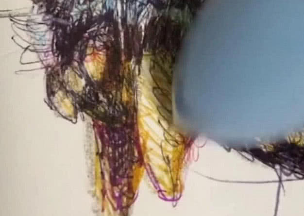 美术生用“圆珠笔”作画，本以为是个青铜，不料竟是个“王者”！