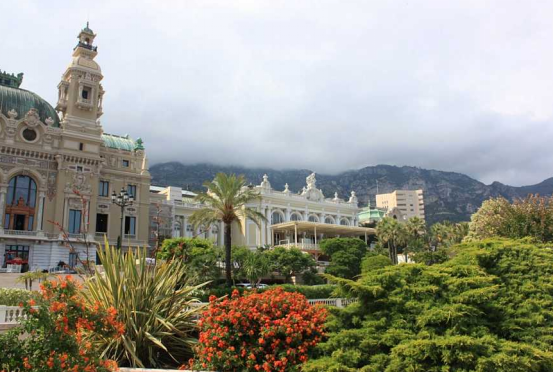 一个没有穷人的国家：国民普遍是千万富豪，房价每平方米50万！