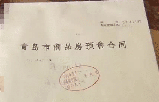 交房11年没拿到钥匙，带房产证破门而入后，新房已经变鸟窝！