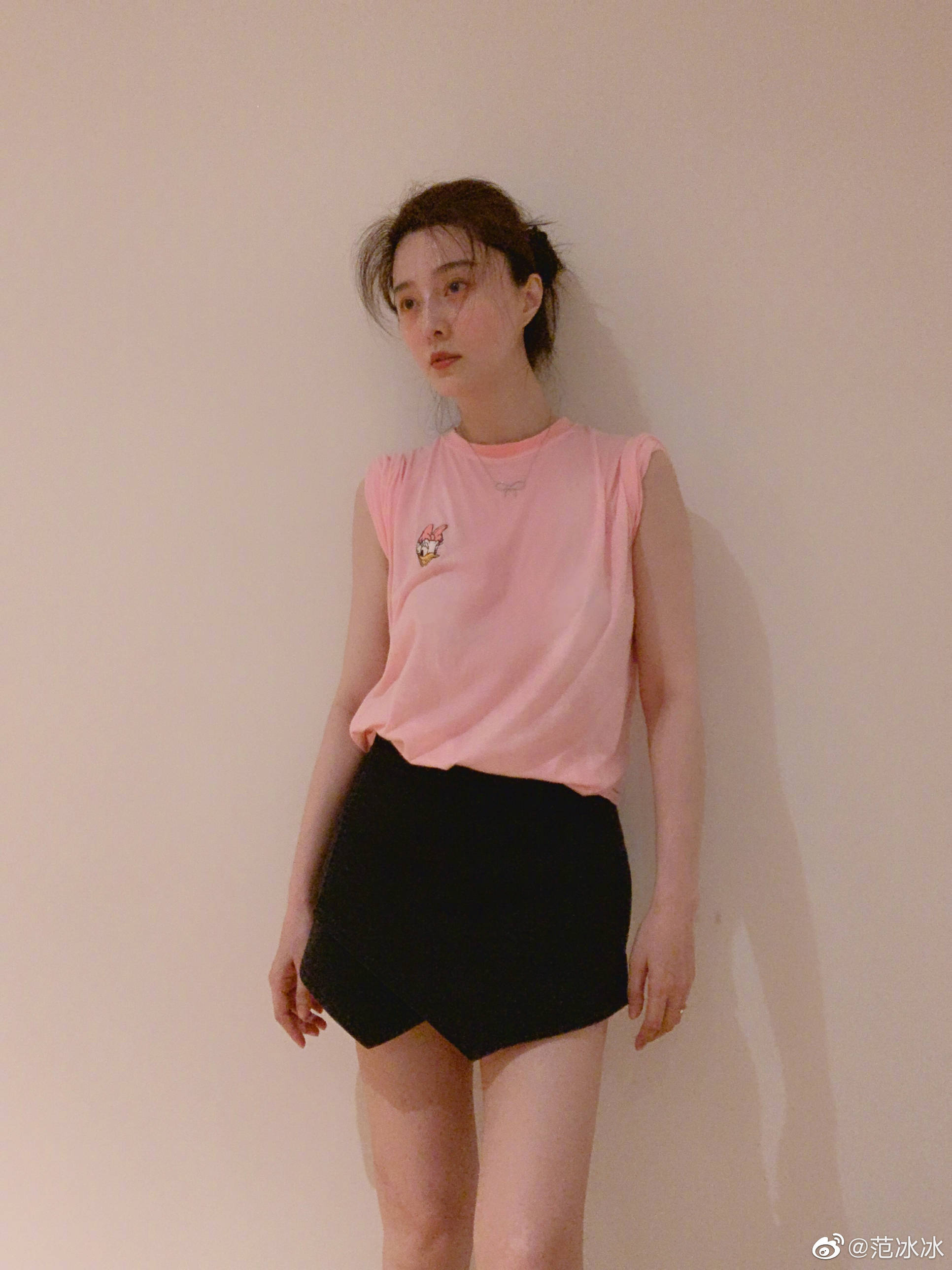 范冰冰晒健身后自拍,香汗淋漓面色红润,颜值身材丝毫不减