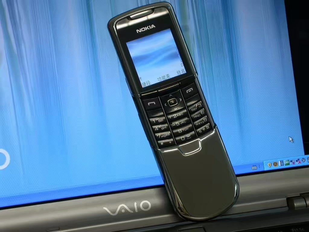 诺基亚曾经是怎么一步步走向没落的,复出却又为什么不受到大众的喜爱