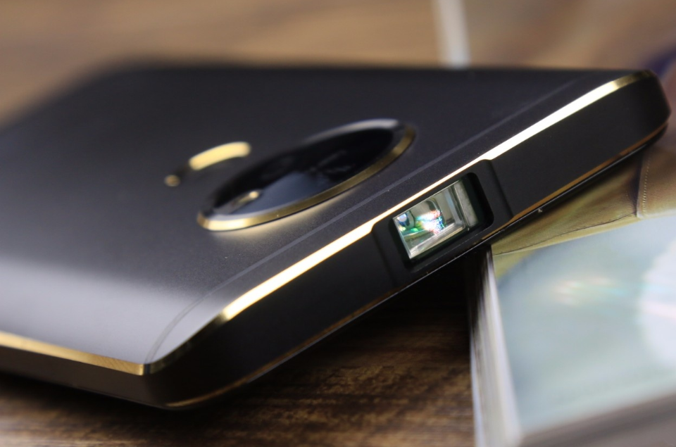 投影手机已越来越多的被应用