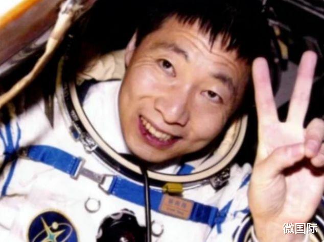 太空|杨利伟曾在太空听到敲窗声，多年后真相揭晓，瞬间一身冷汗