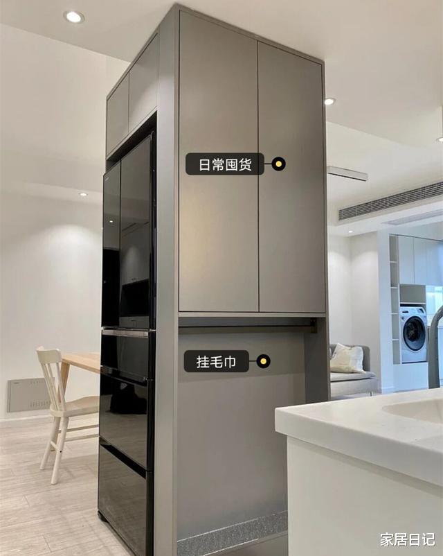 设计师|设计师巧妙运用冰箱，隔出独立用餐区，没有背景墙餐厅也能很高级