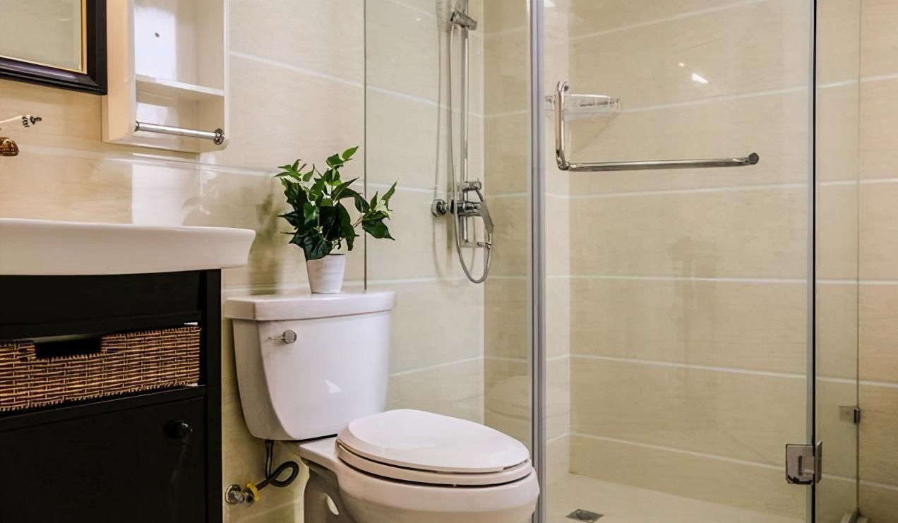 |简约装修的新房入住，原木材料为主的设计更温馨，客厅效果最漂亮